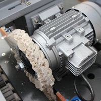 Machine automatique multifonctionnelle de chantournage de meubles à 45 degrés avec pré-fraisage, ponçage et collage pour la production de panneaux MDF