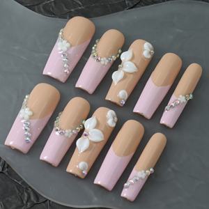 เล็บปลอมอะคริลิกทำมือขายส่ง หรูหรา แบบ 3 มิติ ปิดเต็มเล็บ ทรงโลงศพ ปลายเล็บแบบฝรั่งเศส คุณภาพสูง - Product Image 1