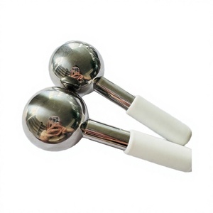 Rodillo masajeador de enfriamiento facial Globos de hielo de metal para ojos faciales Dispositivo de cuidado de la piel corporal con función manual - Product Image 5