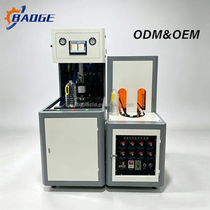 Máquina de moldeo por soplado semiautomática de bajo mantenimiento para fabricación de botellas de PET de 1, 2 y 3 litros para la producción de botellas de agua - Product Image 1