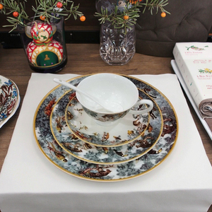 Wholesale Luxury <b>Bone</b> <b>China</b> Porcelain Dinnerware <b>Sets</b> Nordic Light Luxury Style Gold Inlay Pattern Dishwasher Safe for - Product Image 1