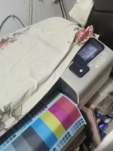 Imprimante sans fil grand format <span class=keywords><strong>HP</strong></span> <span class=keywords><strong>DesignJet</strong></span> T790 PostScript - Imprimante <span class=keywords><strong>HP</strong></span> <span class=keywords><strong>Designjet</strong></span> T790 <span class=keywords><strong>T830</strong></span> <span class=keywords><strong>24</strong></span> pouces (44 pouces) - CR650A - Traceur <span class=keywords><strong>HP</strong></span> - Product Image 4