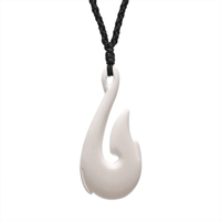 Collier pendentif en os de yak sculpté tribal maori de Nouvelle-Zélande, fait à la main, blanc ivoire, 4,8x2,3 cm, chaîne en corde, cadeau tendance