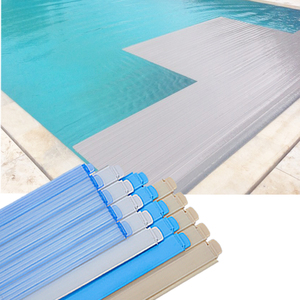 <span class=keywords><strong>Couverture</strong></span> de <span class=keywords><strong>piscine</strong></span> électrique de sécurité 12V rétractable à lamelles PC rigides <span class=keywords><strong>couverture</strong></span> de <span class=keywords><strong>piscine</strong></span> automatique en usine - Product Image 5
