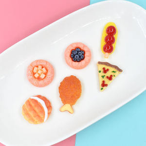 Cabujones de resina con forma de postres y pizzas, adornos de comida para manualidades, cocina en miniatura y accesorios para el cabello - Product Image 3