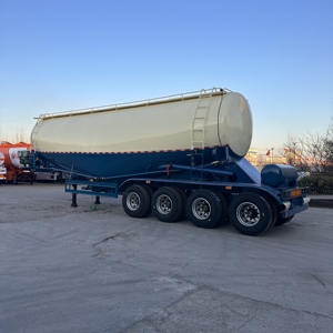 <span class=keywords><strong>Remorque</strong></span> de réservoir d'huile à 3 essieux Camion semi-<span class=keywords><strong>remorque</strong></span> 42CBM en <span class=keywords><strong>vente</strong></span> pour le transport d'huile Réservoir de type bac divisé chargé de divers liquides - Product Image 4
