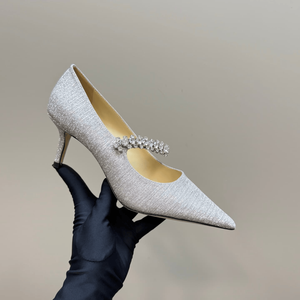 Zapatos de Tacón Alto Jimmy para Mujer, de Alta Calidad, con Parte Superior de Seda Brillante, Decoración de Cristales y Diamantes, Tecnología de Costura de Precisión - Product Image 4
