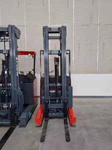 Kargo Asansörü Elektrikli Reach Truck Forklift 2 Ton Elektrikli Forklift 1500 kg Kapasiteli 12 m Forklift - Product Image 2
