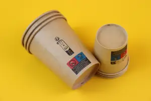 2.5oz-16oz使い捨てシングルウォールコーヒー紙コップホットドリンク用カスタムロゴ生分解性紙コップ蓋付き