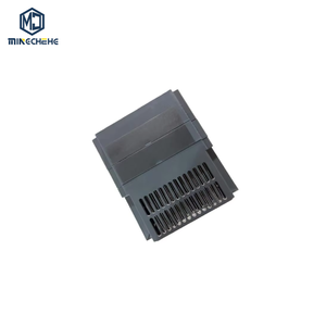 Módulo de Controlador Lógico Programable (PLC) Industrial para Sistema de Control de Automatización - Product Image 1