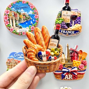 Aimants de voyage en résine 3D pour souvenirs de lieux emblématiques de Paris, de France, et de scènes urbaines et régionales – Vente en gros pour boutiques de cadeaux et détaillants - Product Image 1