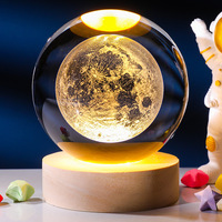 Lampe LED USB Veilleuse Système Solaire Astronaute sur Lune, Boule de Cristal Polie DIY, Art 3D, Cadeau de Noël et d'Anniversaire pour Enfants
