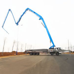 Camión Bomba de Concreto de 70m con Motor de Alta Eficiencia y Alto Rendimiento para Maquinaria de Construcción, Fabricado en China - Product Image 6
