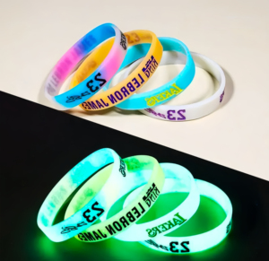 Pulseras de silicona de color sólido CCH Wholesale para natación y deportes, pulseras de goma impresas. - Product Image 6