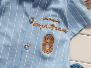 Nouveau Premium Garçons <span class=keywords><strong>Lin</strong></span> Fantaisie Revers Rayure Lettres Chemise À Simple Boutonnage Et Pantalon En Denim Costume Fabriqué En Chine - Product Image 3