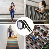 Lösungsmittel-Acrylkleber Starke Haftung PET 80 Grip Einseitiges Warnungs-Treppen-Sicherheits-Antirutsch-Klebeband Leuchtend im Dunkeln