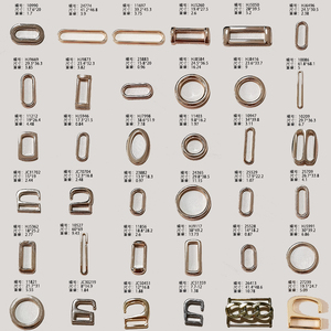 Hebilla Ajustable Triangular Negra Personalizada para Collares de Mascotas, Gorras de Béisbol y Abrigos, 4mm, Fabricantes OEM, Personalización de Fábrica - Product Image 2