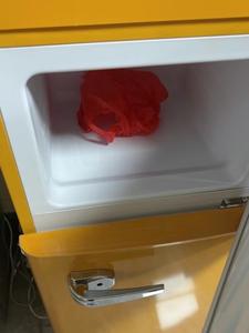 D118L refrigerador Retro Estilo tradicional com alça Mini bar geladeira que pode refrigerar e congelar geladeira - Product Image 4