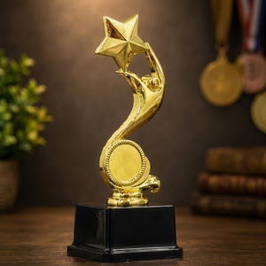 Fabricant de trophées en métal moulé sous pression de qualité supérieure offrant des trophées portables gravés au laser pour les écoles, les clubs sportifs, les récompenses d'entreprise - Product Image 1