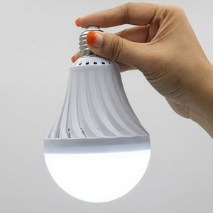 หลอดไฟ LED แรงดันสูงสำหรับกรณีฉุกเฉิน AC85V-265V 12W เส้นผ่านศูนย์กลาง 9.5 ซม. ขั้ว E27 แบตเตอรี่ในตัว 1200mAh วัสดุ ABS+PP ชิป SMD 2835 - Product Image 1