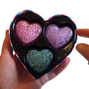 NeeDoh Teenie Sparkle Hearts, Material EVA, Mini Juguete Antiestrés con Forma de Corazón Brillante, Edición Limitada para el Día de San Valentín - Product Image 5