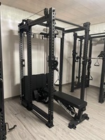 Rack d'alimentation avec barre de traction unique Lat Pull Down et Low Row All in 1 Upgrade Smith Rack pour la salle de sport