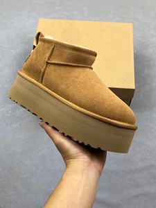 รองเท้าบูทแฟชั่นสำหรับผู้หญิงรุ่น USSG คุณภาพสูง เหมาะสำหรับใส่กลางแจ้ง ให้ความอบอุ่นในฤดูหนาว และเหมาะสำหรับสภาพอากาศที่มีหิมะตก - Product Image 5