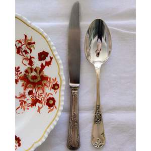 Juego de Cubiertos de Metal Francés de 12 Piezas Mirellas Luxury Art Nouveau, Minimalista con Cucharón para Hogares, Restaurantes y Hoteles - Product Image 3