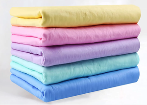 Venta caliente Toalla para mascotas Paquete <span class=keywords><strong>de</strong></span> cubo Piel <span class=keywords><strong>de</strong></span> ciervo para perros Secado rápido Piel <span class=keywords><strong>de</strong></span> ciervo pequeña Toalla <span class=keywords><strong>de</strong></span> baño para mascotas Toalla absorbente para mascotas PVA para perros - Product Image 4