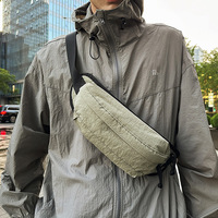 Sac banane unisexe léger et décontracté, résistant à l'eau, avec sangle réglable, sac de poitrine bandoulière pour voyage, sport et usage quotidien