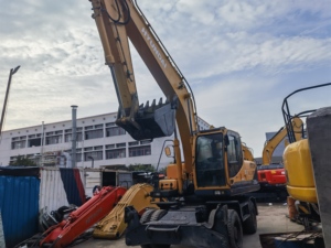รถขุดฮุนไดมือสอง รุ่น 210W-9 แบบมีล้อ พร้อมอะไหล่ ราคาถูก ขาย - Product Image 2