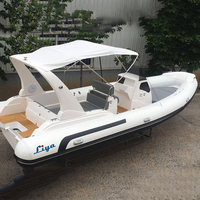 Liya chine 7.5 m pas cher en fiber de verre dériveur bateaux catamaran yacht à moteur