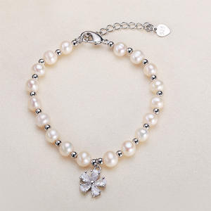 Bracelet pour femme fait main au lac Zhuji Shanxia, perle d'eau douce simple, charme de mode, style papillon, véritable perle, vente en gros - Product Image 2