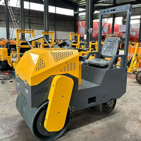 Compacteur vibrant autoporté à double tambour à entraînement hydraulique TT-850-B