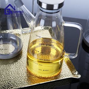 キッチンオイルボトル注ぐシリコン底ホウケイ酸水差しライトとハンドエンドオリーブオイルボトルスケールライン付き中国オイルカン - Product Image 4