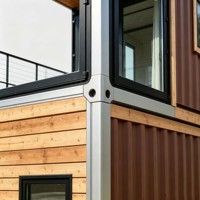 Véranda moderne à deux étages en alliage d'aluminium avec toit plat et terrasse pour hôtel, villa, appartement, parc, jardin, espace extérieur