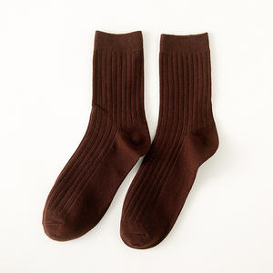 Chaussettes de travail en coton noir de haute qualité, décontractées, en tricot, à tige haute, robustes, unies - Product Image 2
