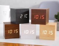Reloj despertador Digital de madera con forma de cubo, minireloj de mesa LED con USB/batería de 2,5 pulgadas