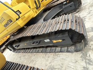 Komatsu เครื่องขุดมือสองพร้อมเครื่องยนต์ทรงพลังอุปกรณ์ PC200-8พิเศษ - Product Image 2