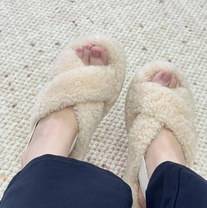 Chaussons UGGs à plateforme en fourrure pour femme, avec lanières croisées, design à bride arrière en polaire Teddy, semelle épaisse et chaude, pour intérieur et extérieur, hiver, en peluche - Product Image 6