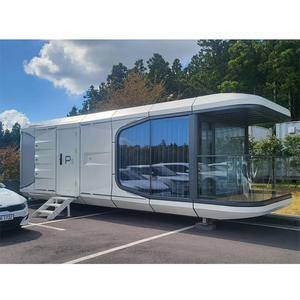 Contenedor de glamping móvil portátil para exteriores Cápsula de casa prefabricada con material de panel sándwich para aventuras al aire libre - Product Image 1