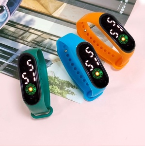 Bán Sỉ Đồng Hồ Thể Thao Reloj Chống Nước Vòng Đeo Tay Điện Tử Giá Rẻ Đồng Hồ Kỹ Thuật Số Led - Product Image 1