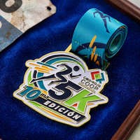 Médaille de marathon plaquée or, en alliage de zinc, avec logo émaillé personnalisé, pour les courses sur route (10k, 50k)