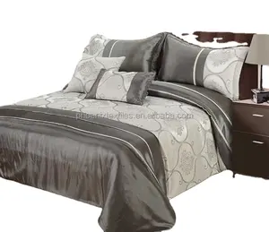 Beddengoed Dekbed Sets Luxe Dekbed Set Met Bijpassende Gordijnen