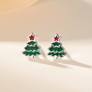 Boucles d'oreilles clous en argent sterling S925 hypoallergéniques, motif renne, sapin de Noël et Père Noël, avec zircon, bijoux fins, vente en gros du fabricant - Product Image 4