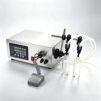 Petite machine de remplissage automatique électrique à tête simple ou double pour l'emballage de boissons et de jus