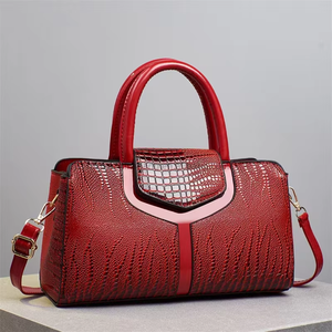 Nouveaux sacs à bandoulière en cuir PU matelassé de luxe pour femmes, sacs à main et pochettes à motif alligator, vente en gros - Product Image 1