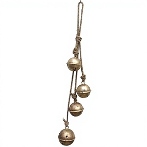 Campana de Viento de Estilo Antiguo Pintada en Dorado, Campanas Redondas de Metal, Adorno Colgante Chapado en Oro para Decoración del Hogar Lord LV17021 - Product Image 1