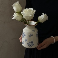 Service de vaisselle en céramique rétro, style vintage, fleurs peintes à la main, vaisselle beige, assiettes et tasses en céramique