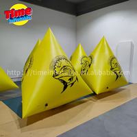 Bouée gonflable triangulaire étanche et durable en PVC de 1m, 2m ou sur mesure pour événements aquatiques, courses de natation et publicité